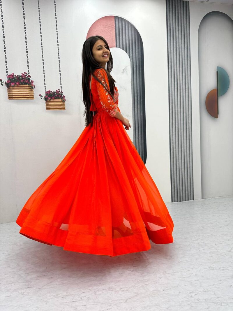 gown