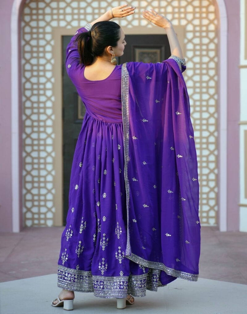gown