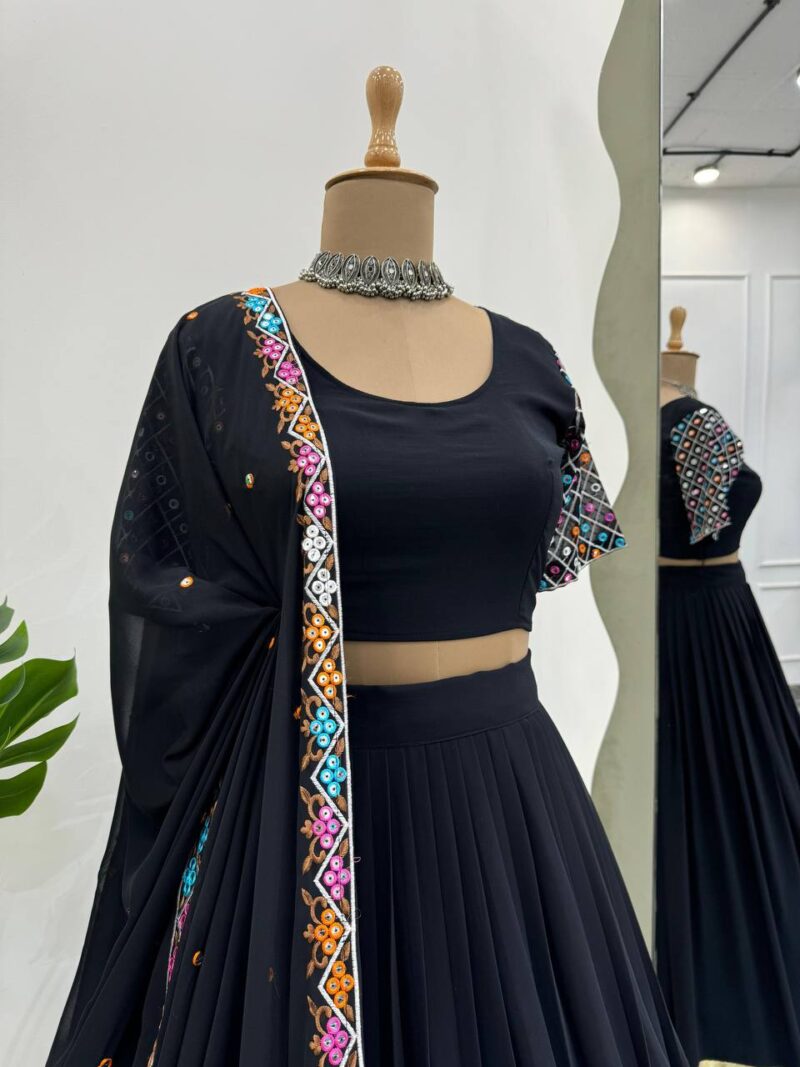 lehengacholi