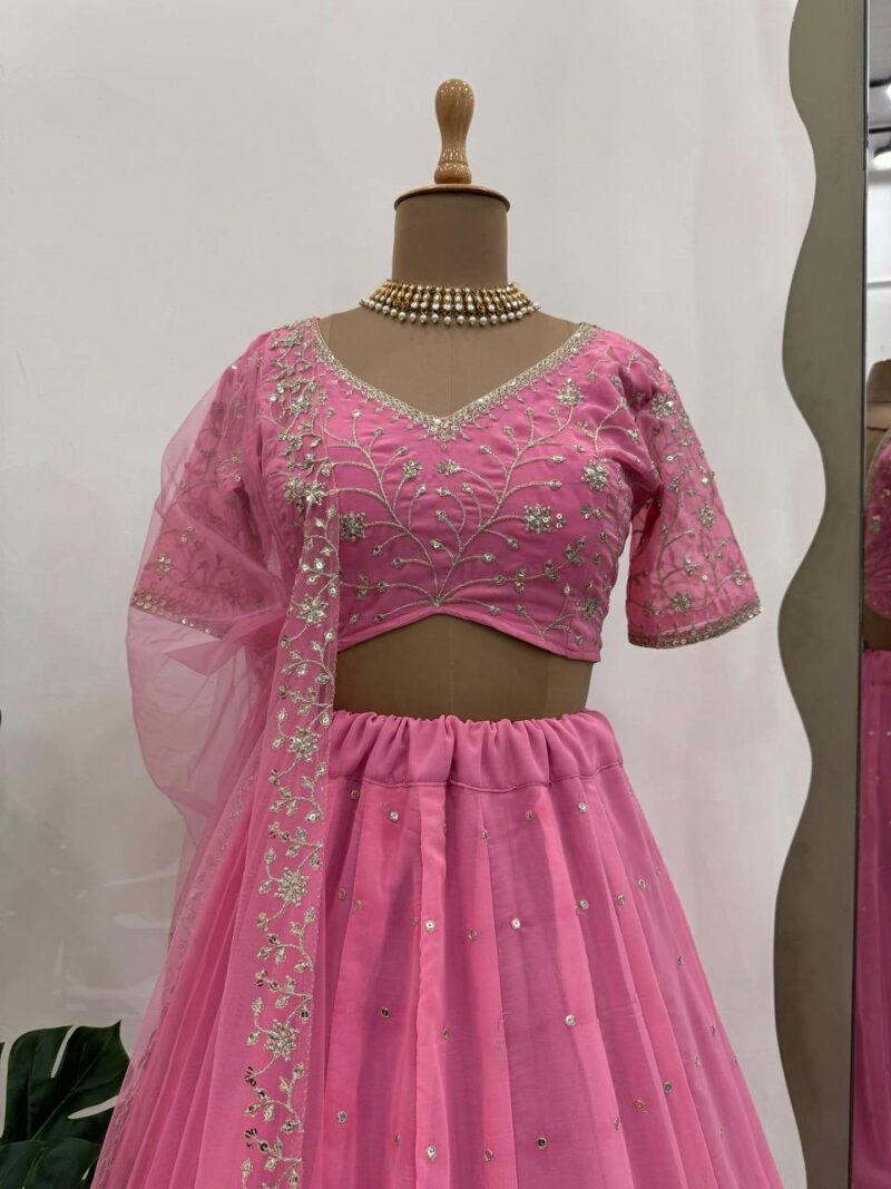 lehengacholi