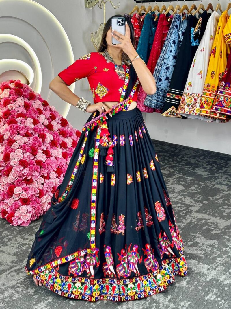 lehengacholi
